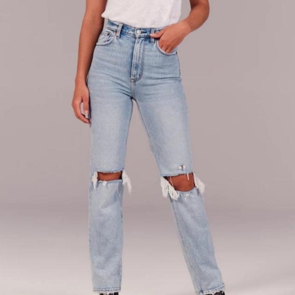 Abercrombie & Fitch Straight Ultra High Rise Jeans, Size 2 Short, Like New
